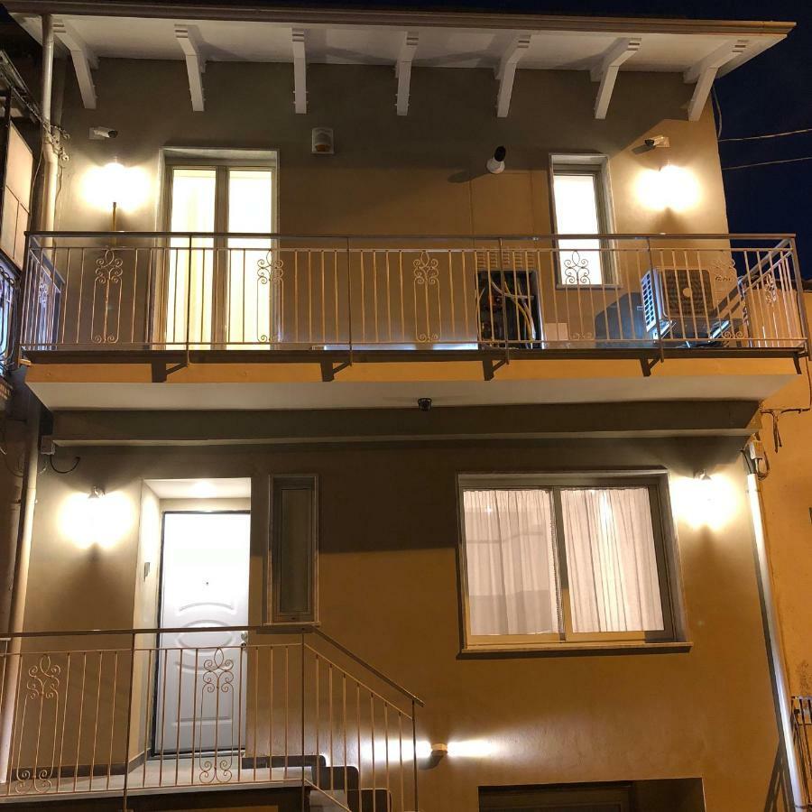 Bed and Breakfast Edera e Camelie Pompeya Exterior foto